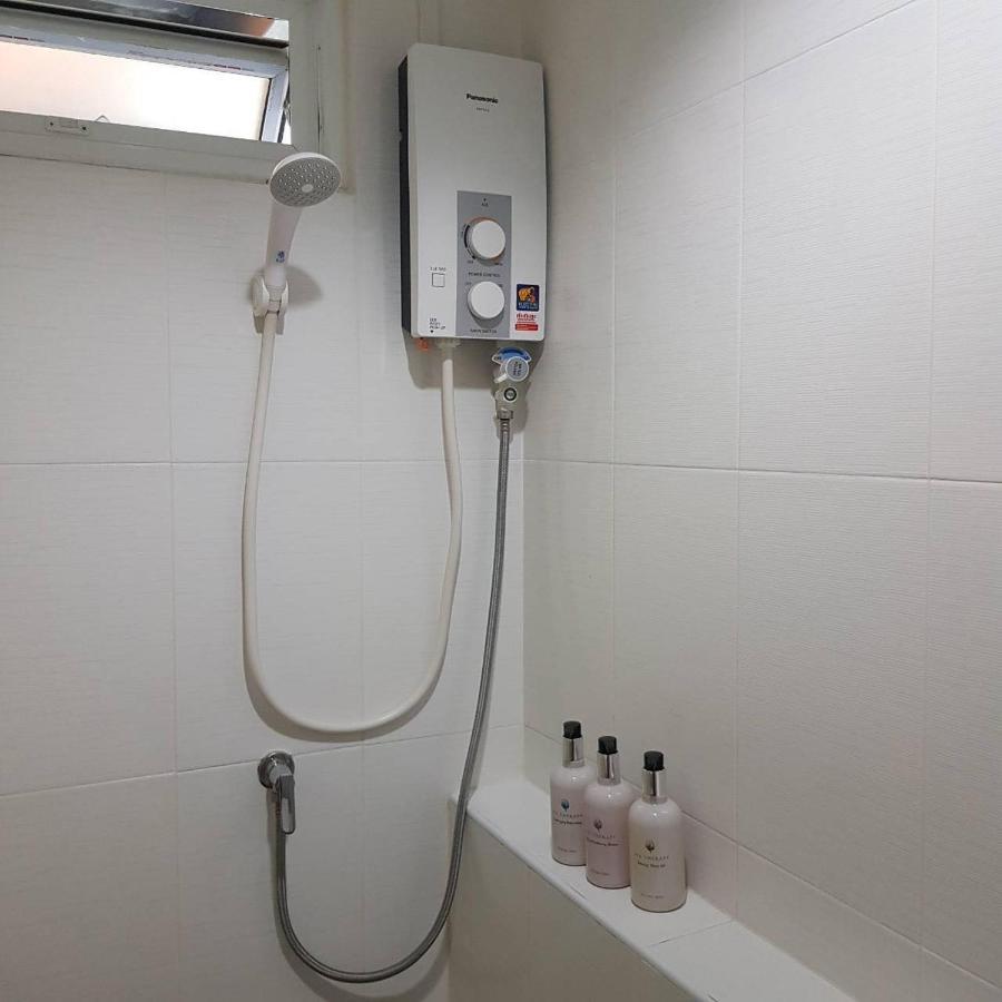 Oblique Apartment - ออฟบลิค อพาร์ทเมนท์ Nonthaburi Dış mekan fotoğraf