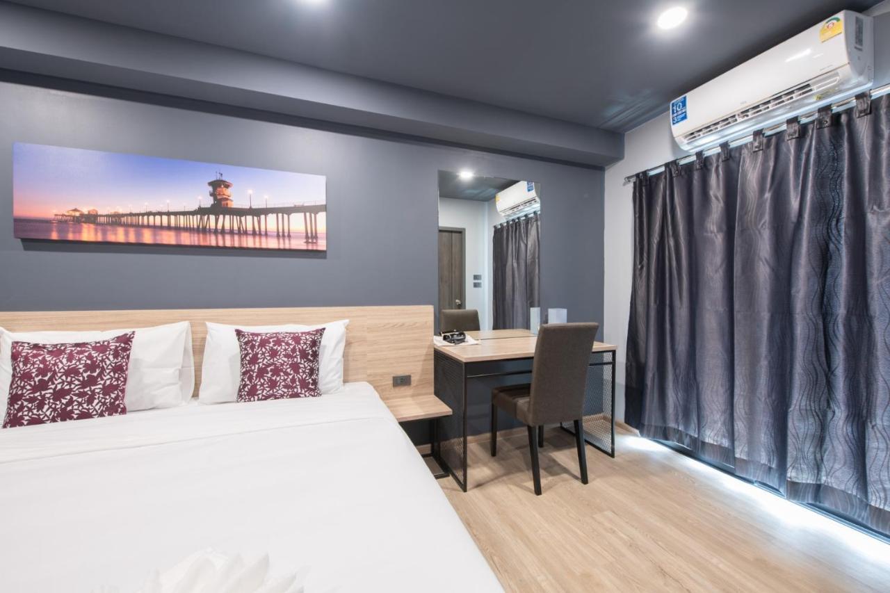 Oblique Apartment - ออฟบลิค อพาร์ทเมนท์ Nonthaburi Dış mekan fotoğraf