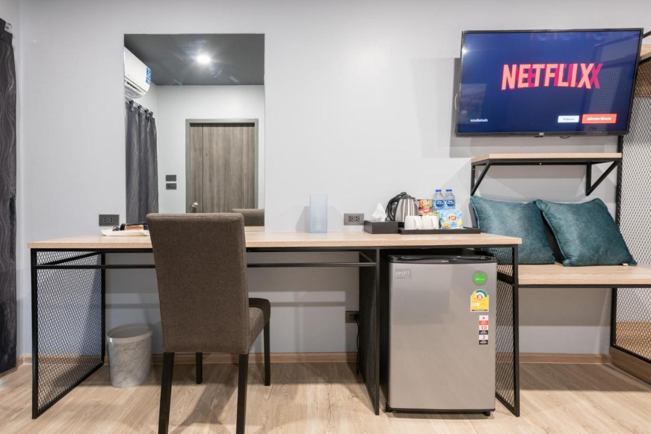 Oblique Apartment - ออฟบลิค อพาร์ทเมนท์ Nonthaburi Dış mekan fotoğraf