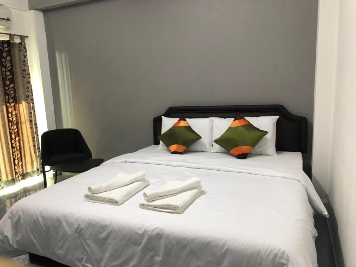 Oblique Apartment - ออฟบลิค อพาร์ทเมนท์ Nonthaburi Dış mekan fotoğraf